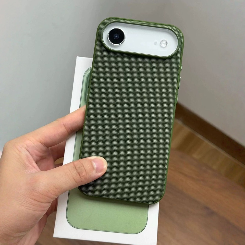 Tech Accessories Hard Case - Casing Ponsel Magnetik Kain Tenun Teknologi